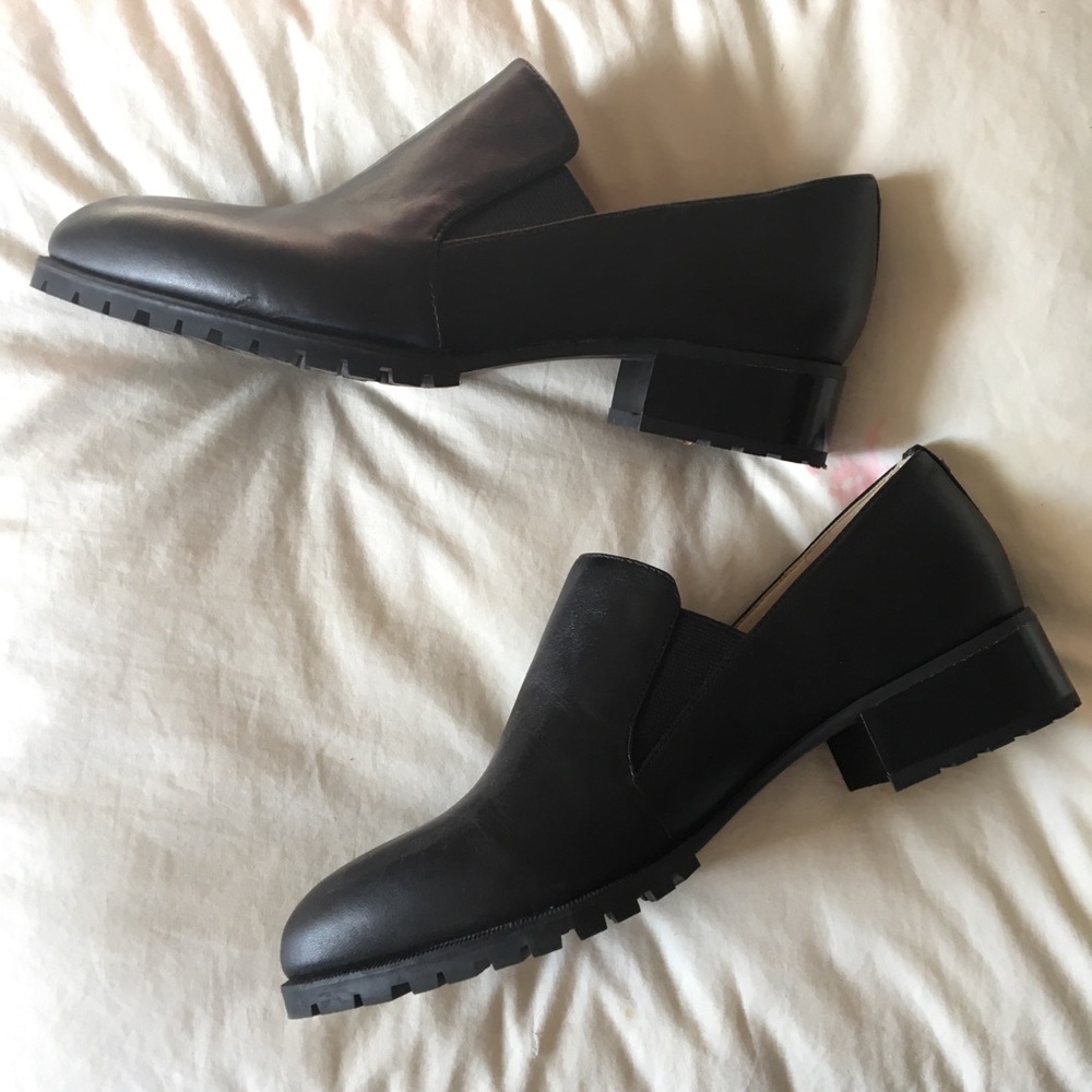 Nine West Black “Lightning” Loafers